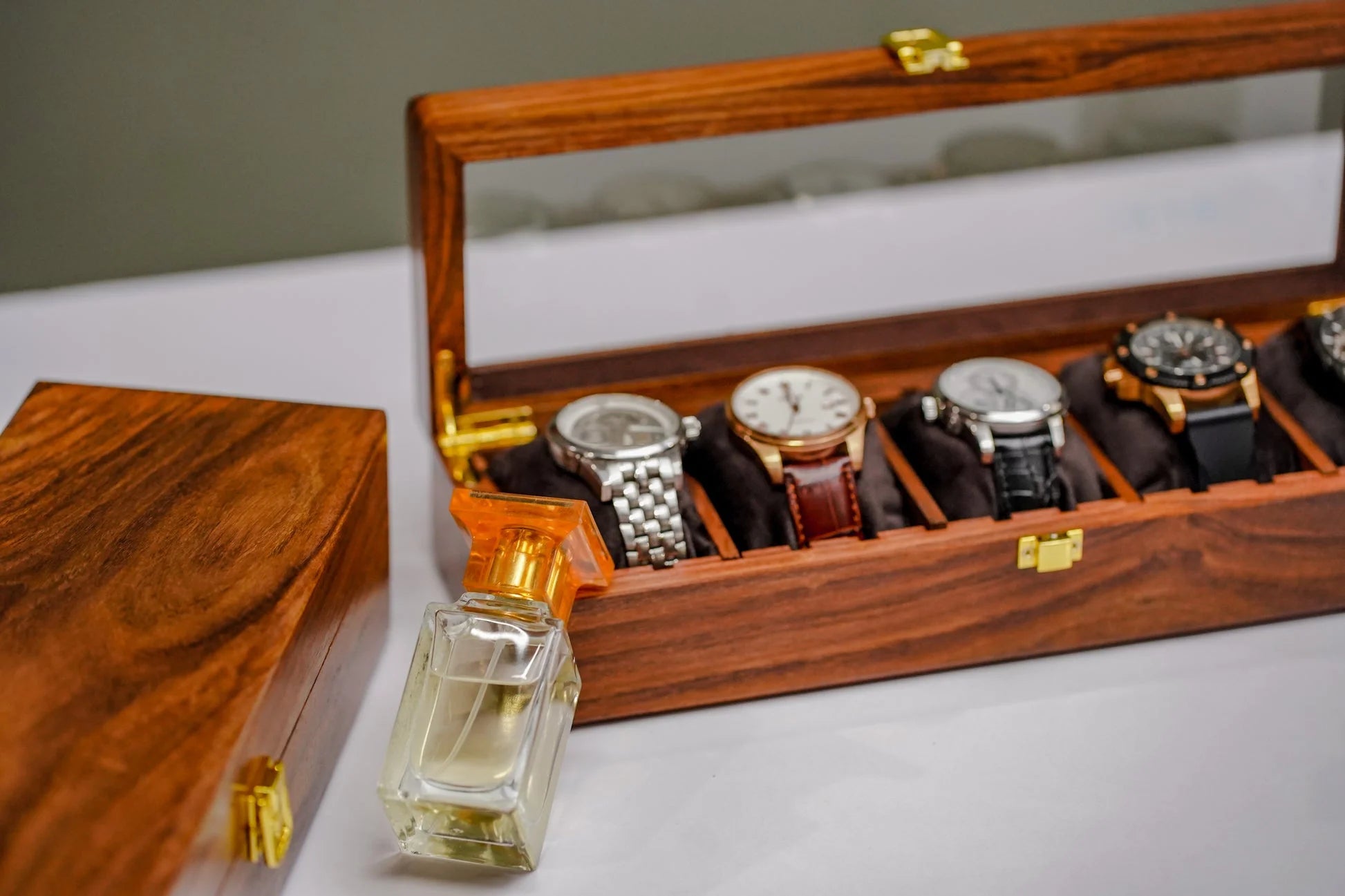 Handmade Wooden Watch Organizer Box with Glass Lid - for 5 Watches